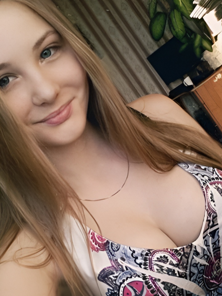 Элеонора привлекальеная девушка из Волгограда цена от 2500 руб