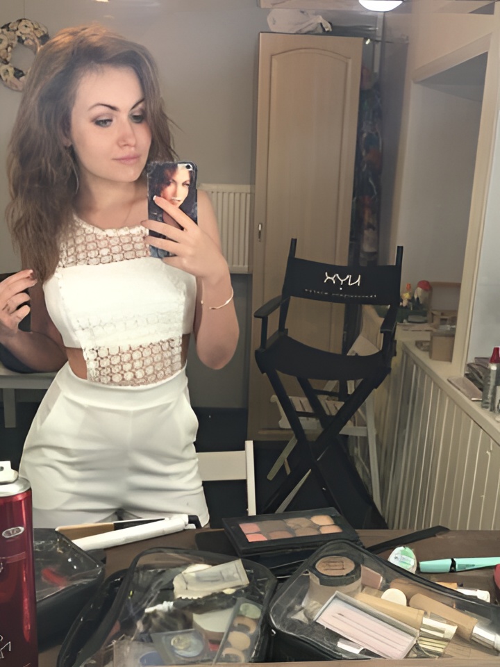 Индира привлекальеная девушка из Волгограда цена от 5000 руб