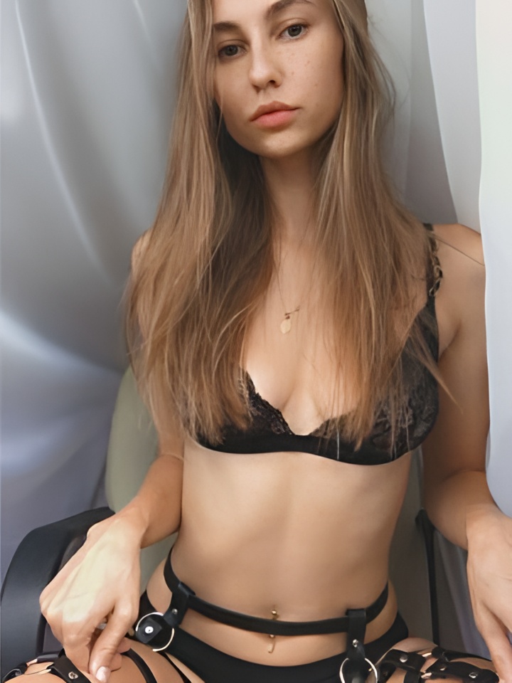 Ирма привлекальеная девушка из Волгограда цена от 2500 руб