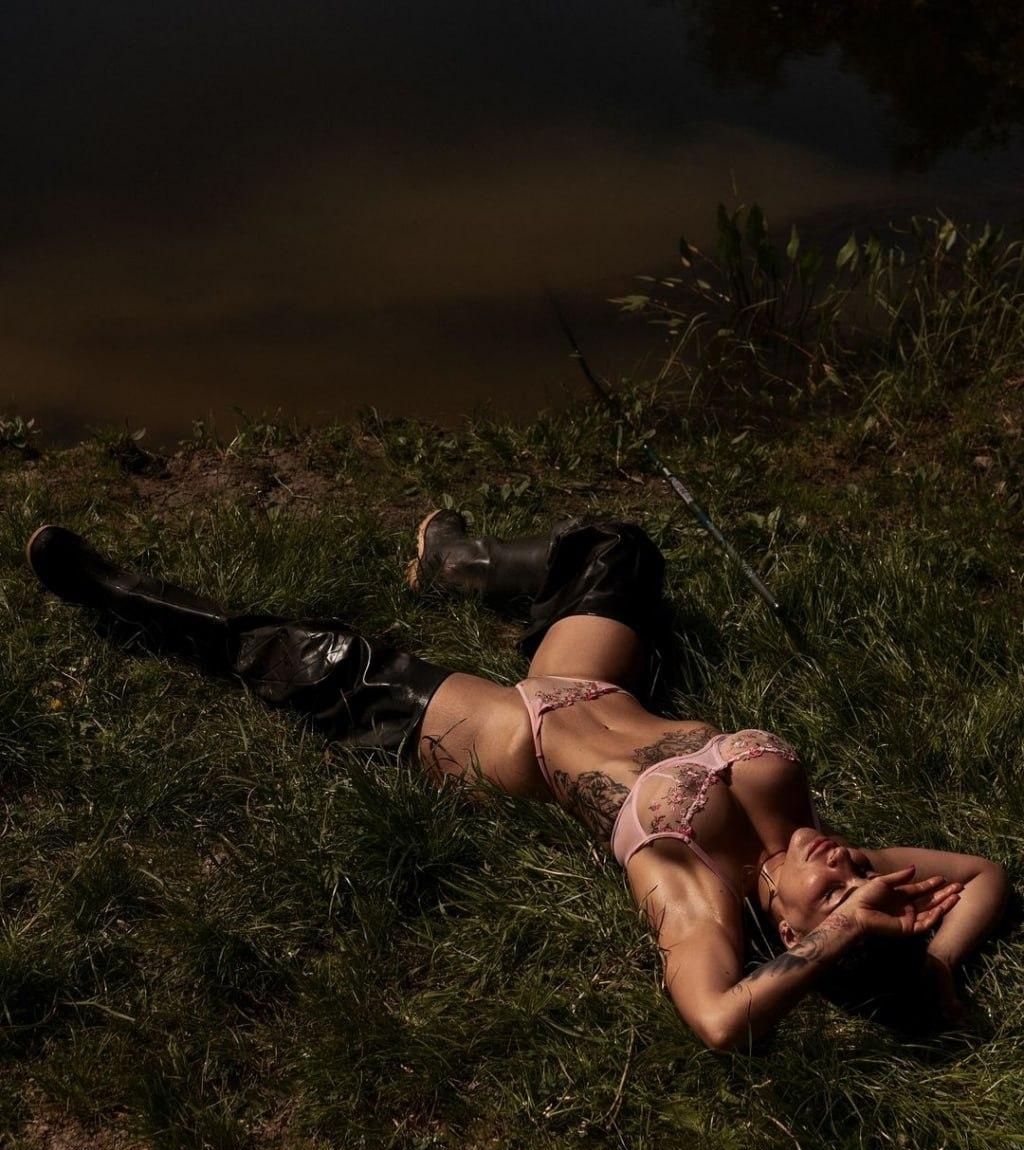 Юля привлекальеная девушка из Волгограда цена от 8000 руб