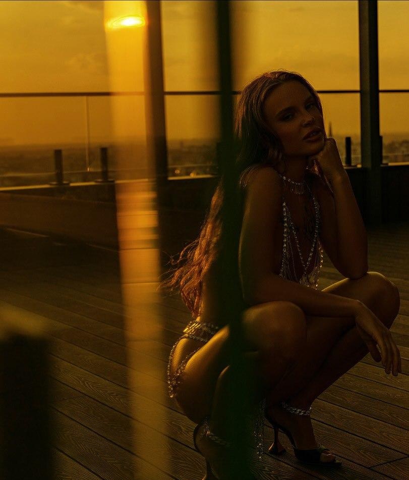 Эмма привлекальеная девушка из Волгограда цена от 7000 руб