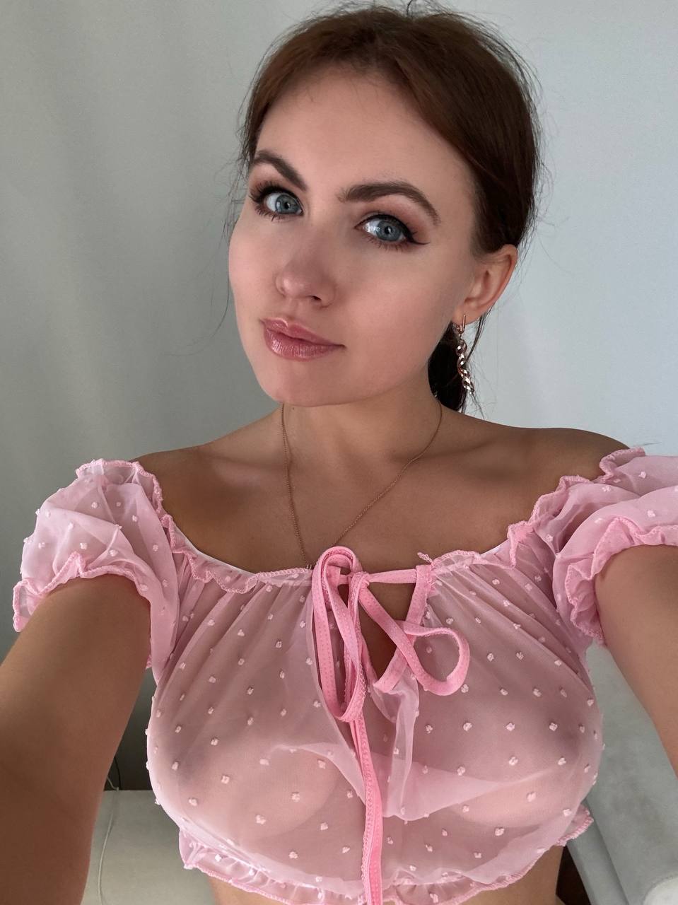 Индивидуалка Вика, доступна для личного знакомства от 2000 руб