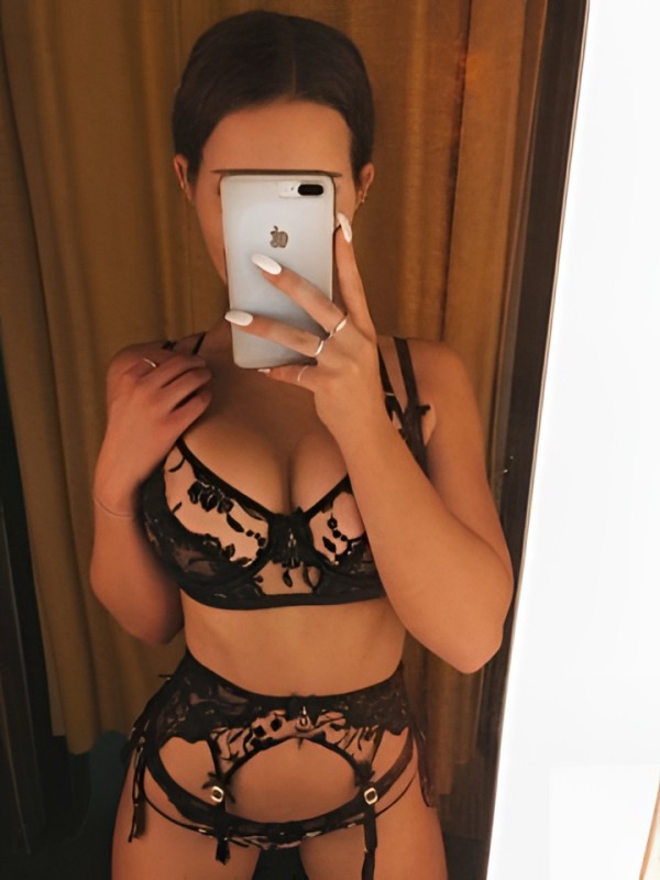 Сабина привлекательная девушка из Волгограда цена от 3000 руб