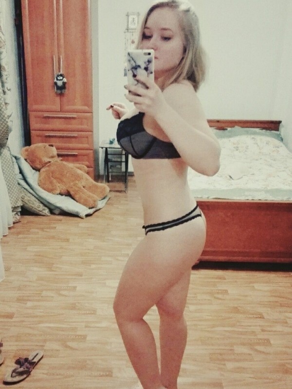 Лена привлекательная девушка из Волгограда цена от 3000 руб