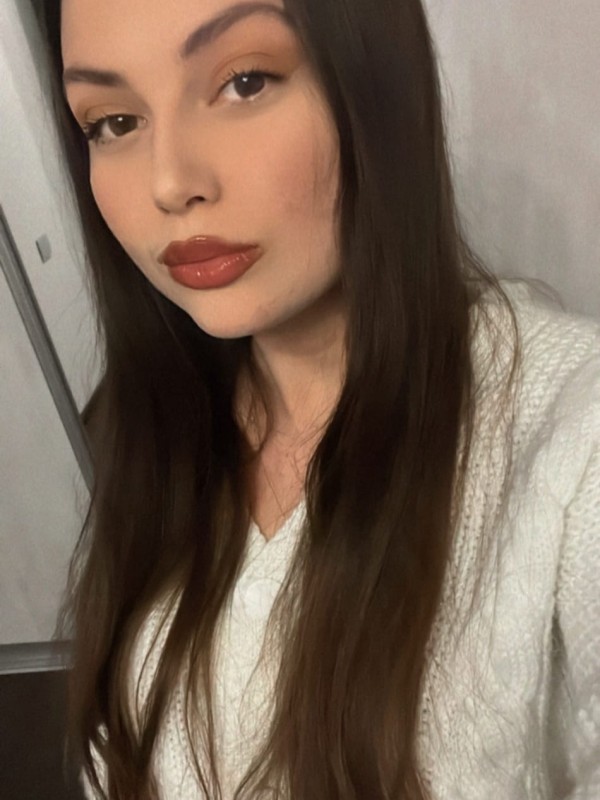 Аленочка привлекательная девушка из Волгограда цена от 3000 руб