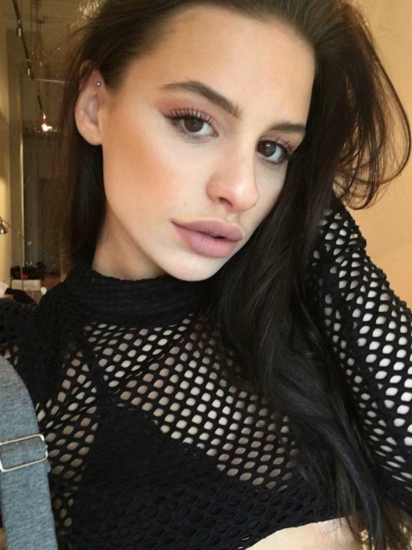 Надежда привлекательная девушка из Волгограда цена от 3000 руб